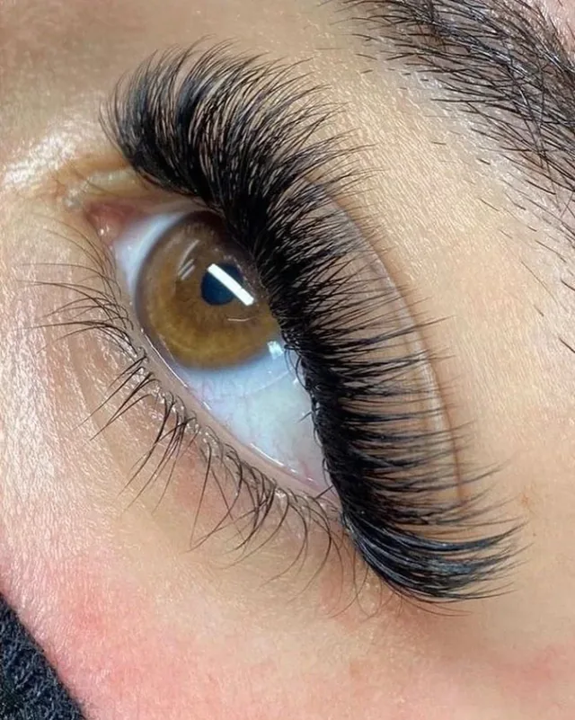 Inspirasi eyelash extension dari katalog Rumah Ratu Bogor